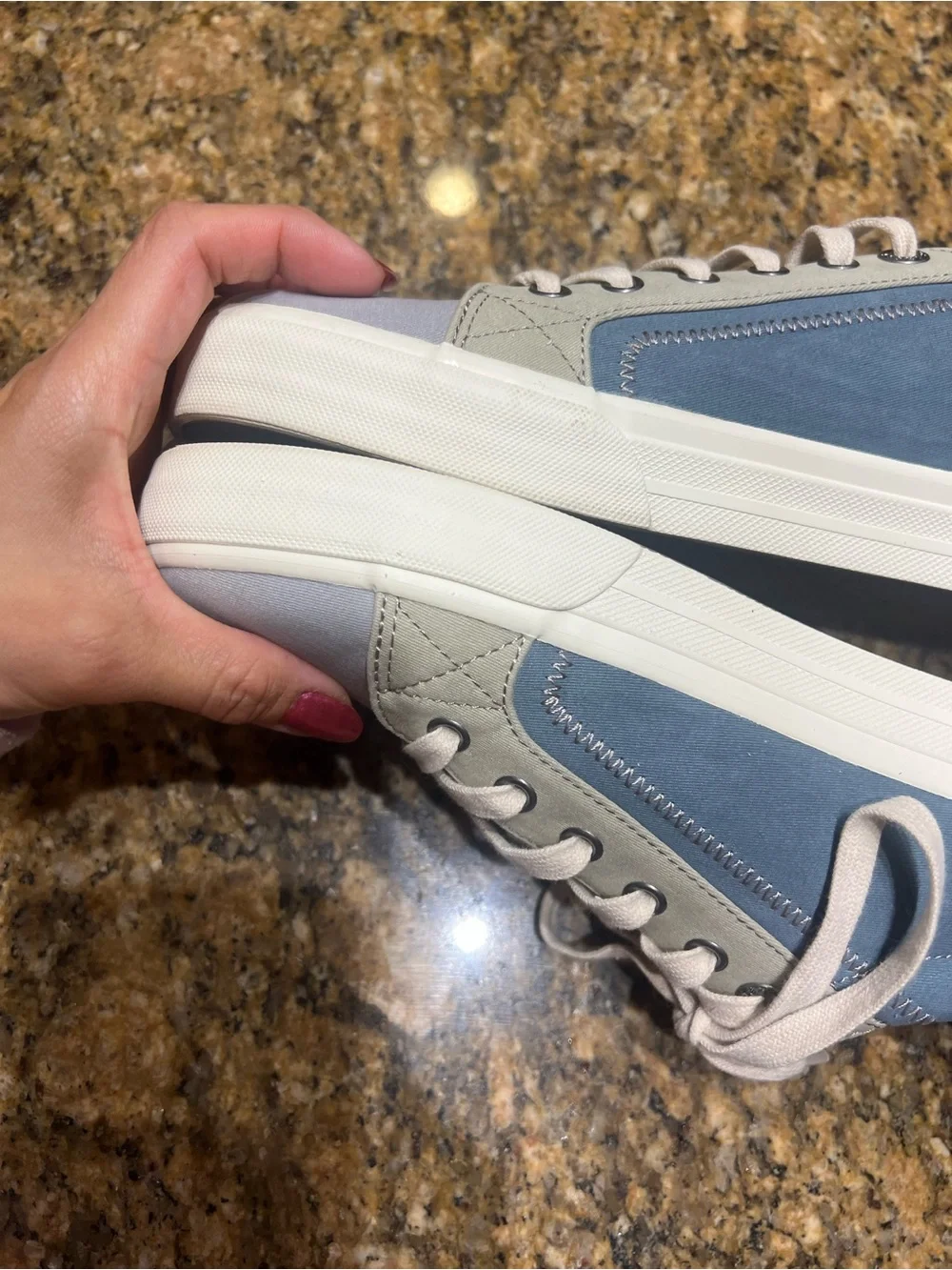 Taos Casual women's Low-Top Sneakers in Light Blue and Gray